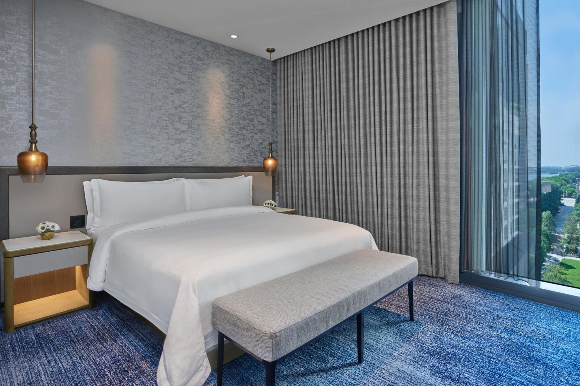Metropolitan Suite,1542391357:JPEG