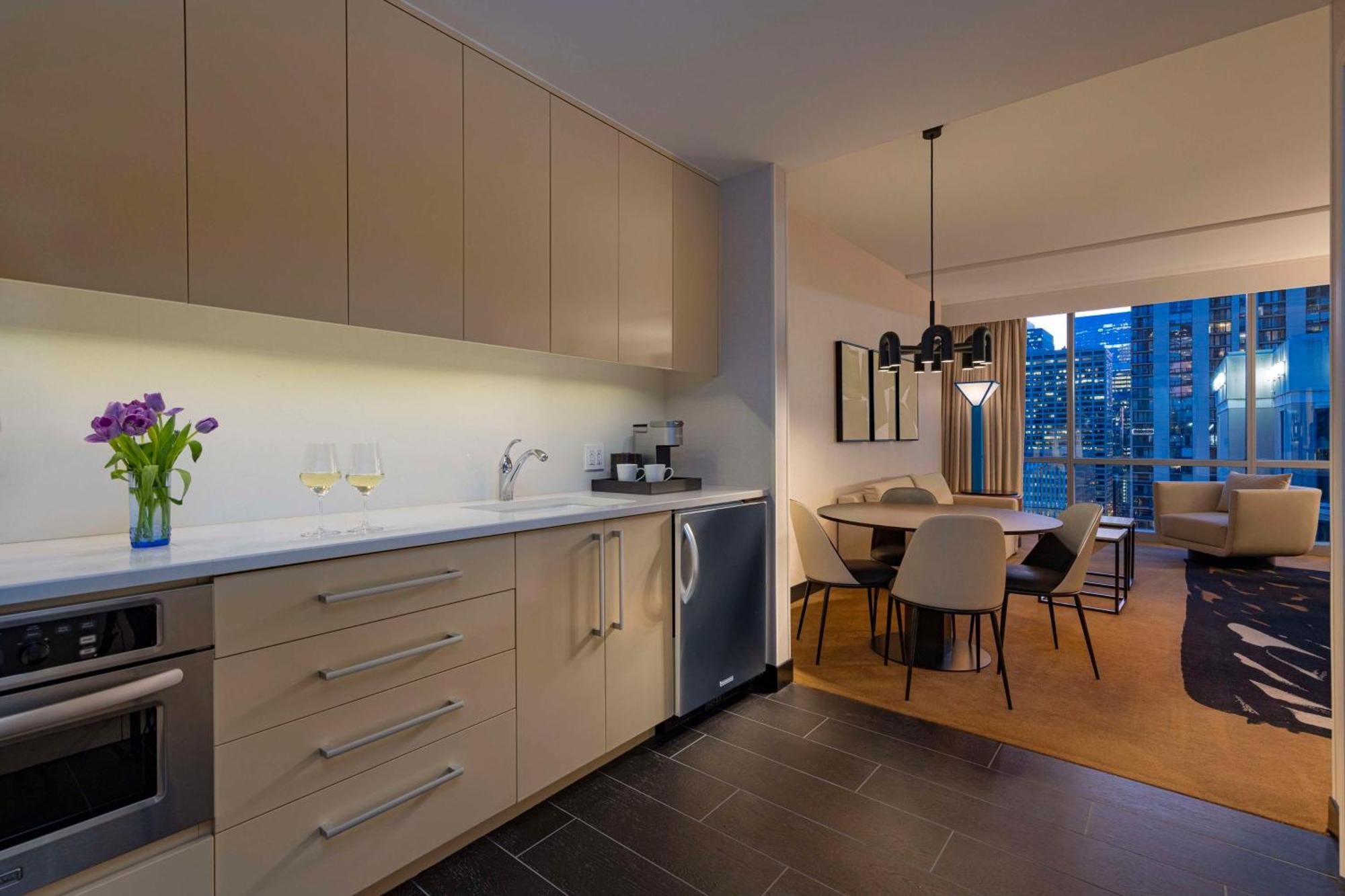 Luxury One-Bedroom King Suite