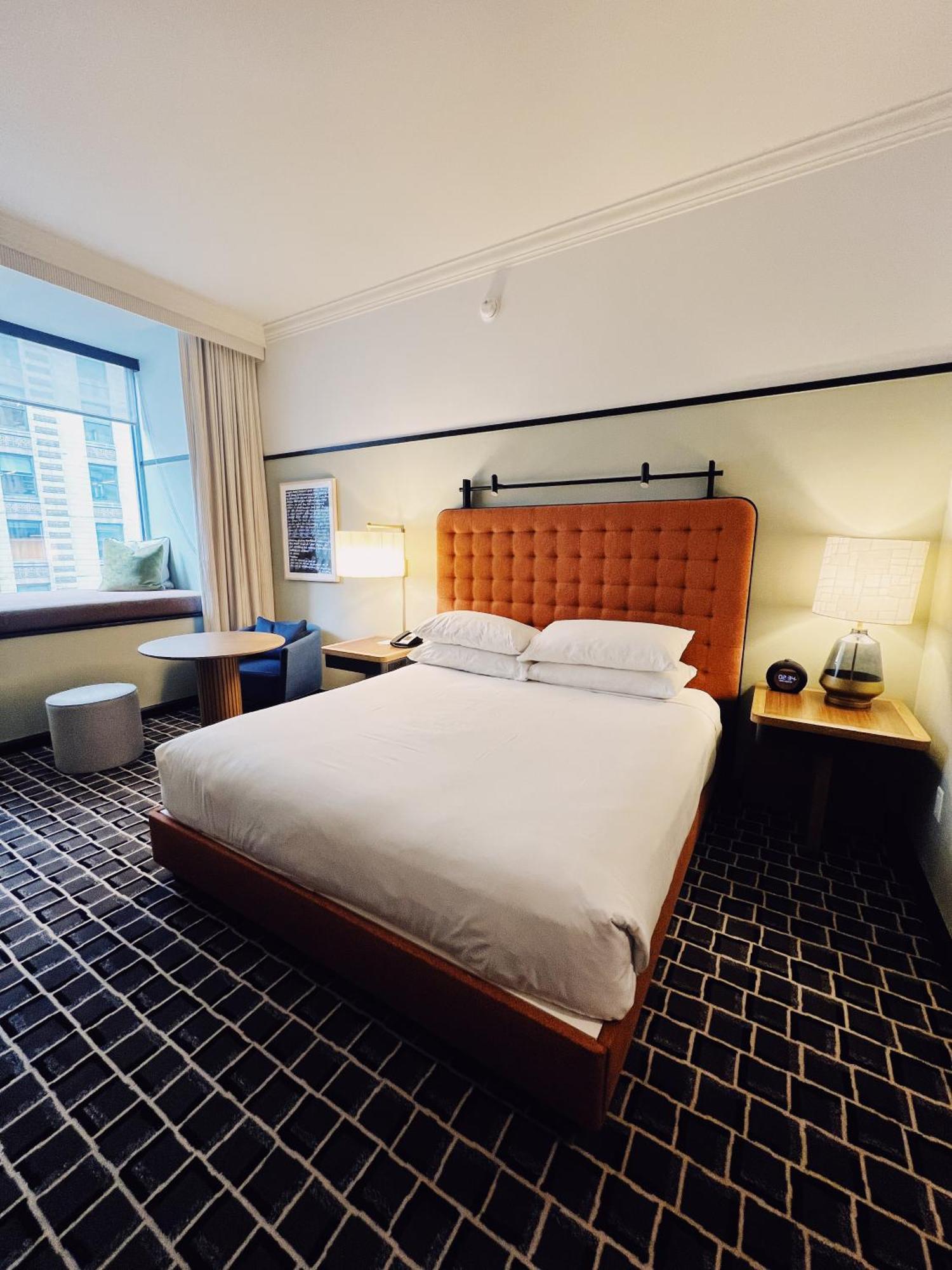 Premium King River View