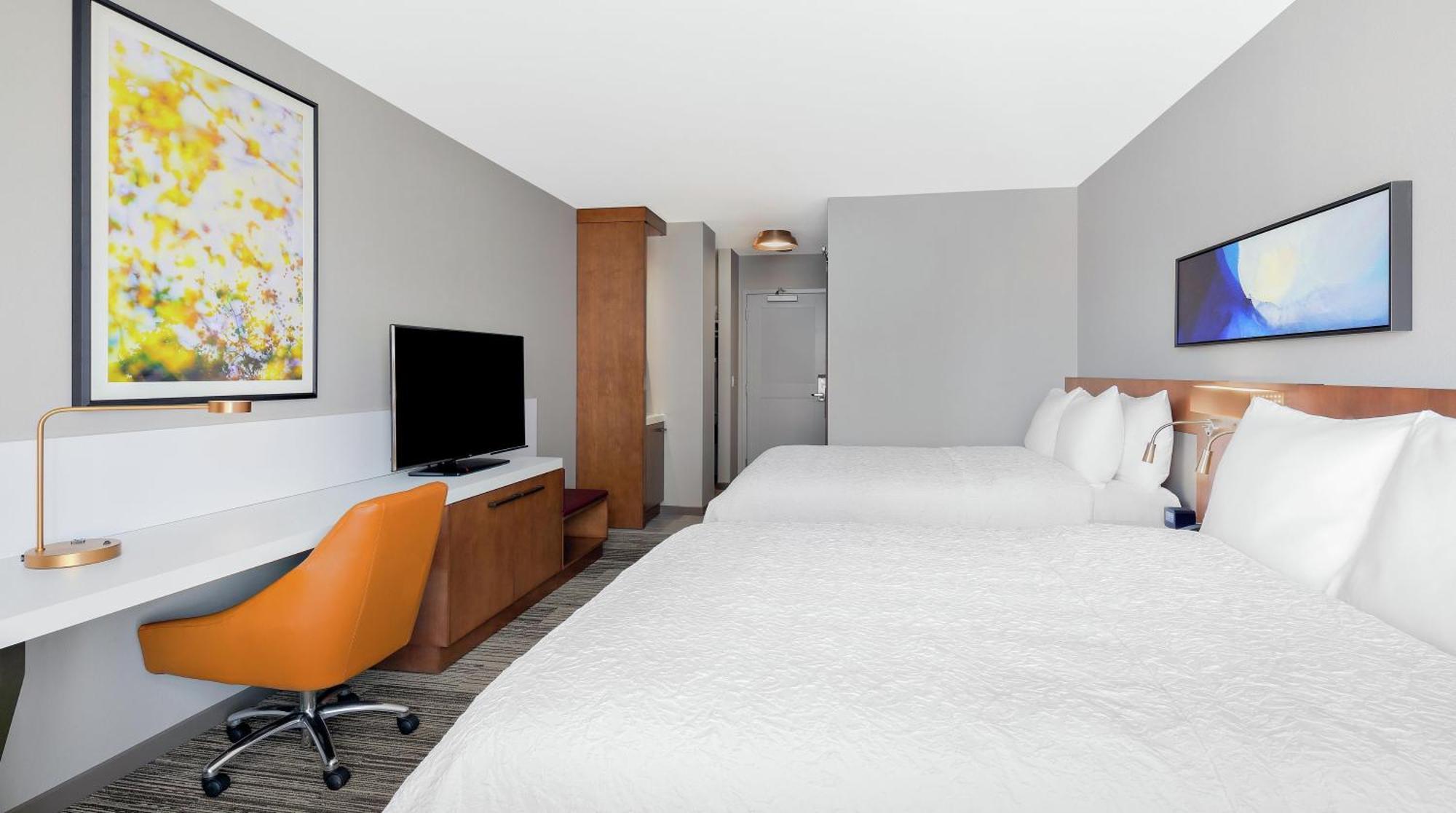 Room Two Queen Beds Partial Lakeview