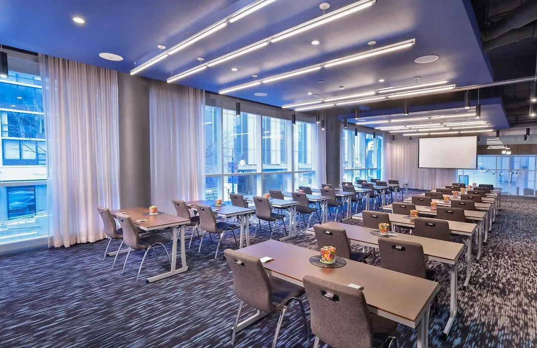 Aloft By Marriott Chicago Mag Mile-1