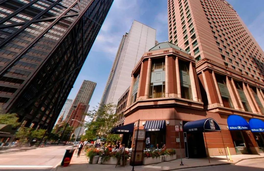 Hilton Chicago Magnificent Mile Suites-1