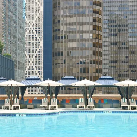 Doubletree By Hilton Chicago Magnificent Mile-2