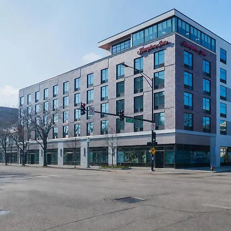 Hampton Inn Chicago North-Loyola Station, Il-2