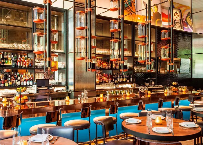 Hotel Emc2, Autograph Collection Chicago