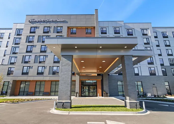 Hampton Inn & Suites Chicago Medical District Uic
